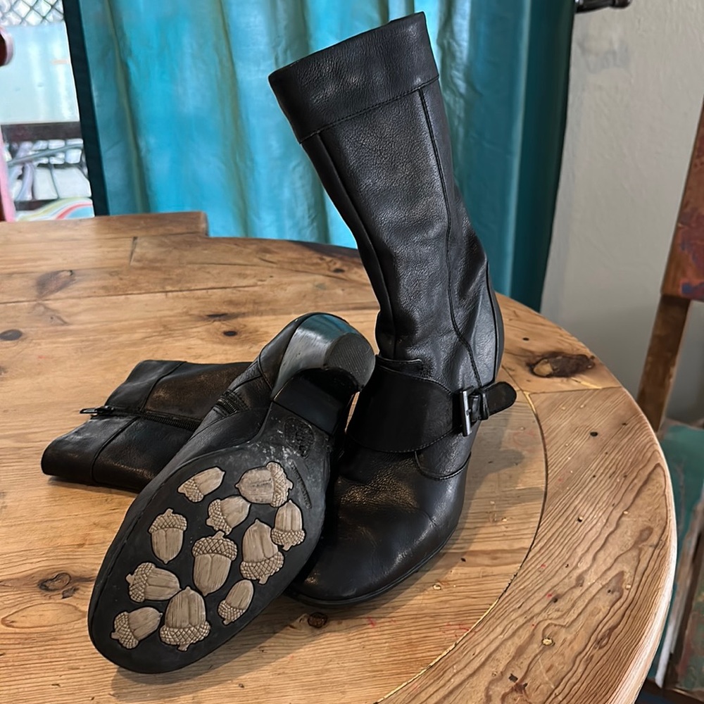 Born boots